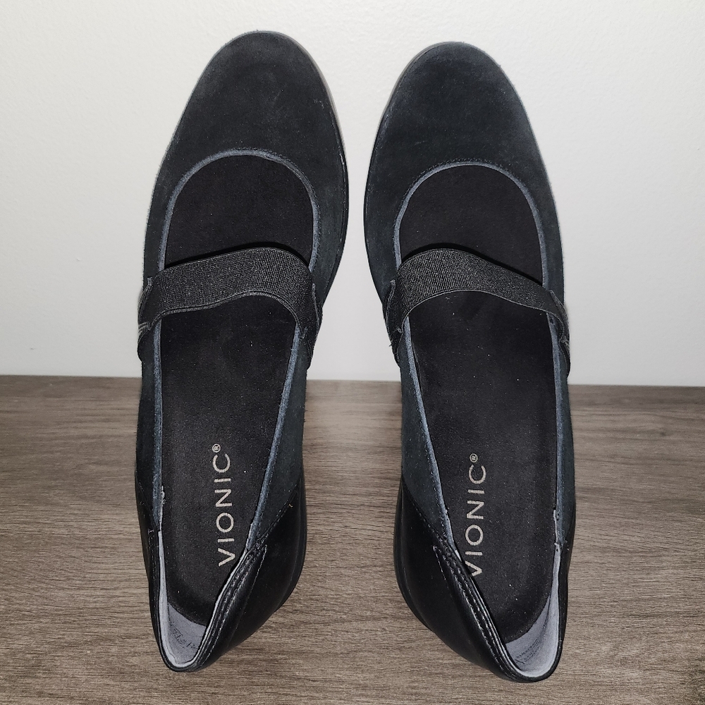 Vionic Judie Suede MaryJane 7.5 Wide
